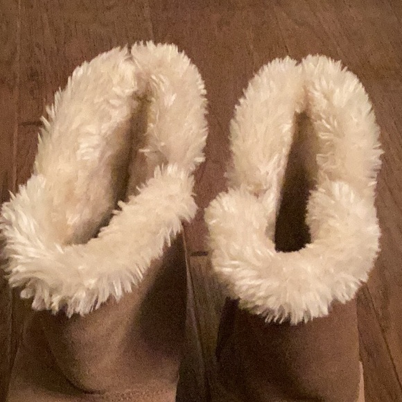 Suede Leather Upper Faux Fur Tan Casual Winter Boots. Size 8 - Picture 3 of 7